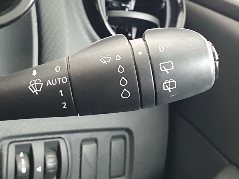 More views of Renault Clio