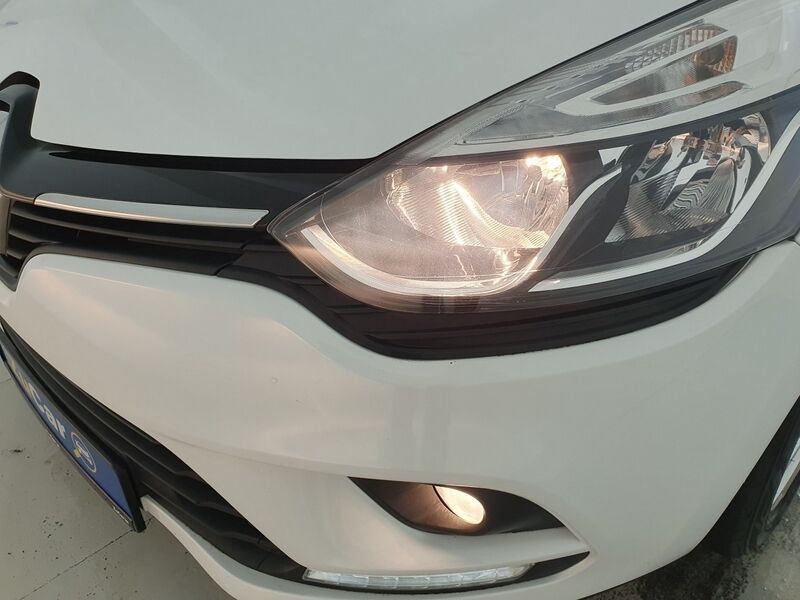 More views of Renault Clio