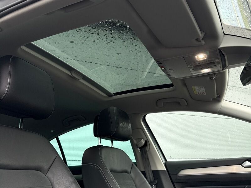 More views of Volkswagen Passat