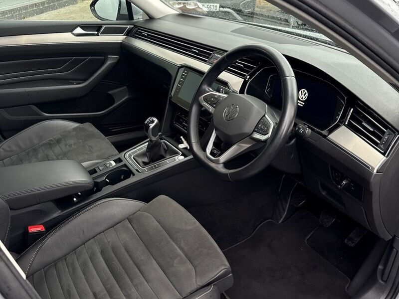 More views of Volkswagen Passat