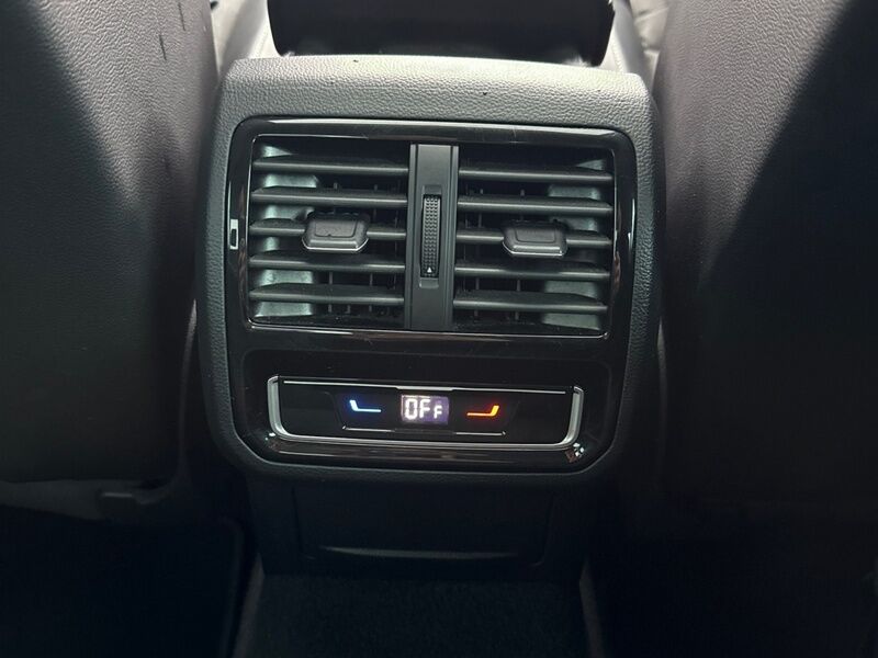 More views of Volkswagen Passat