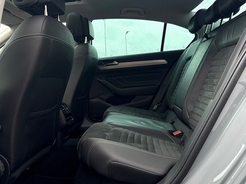 More views of Volkswagen Passat