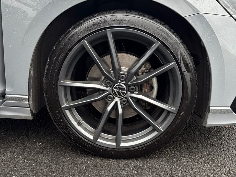 More views of Volkswagen Passat