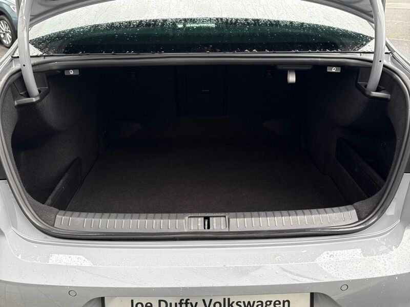 More views of Volkswagen Passat