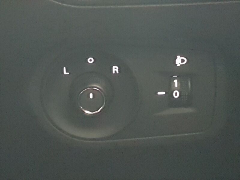 More views of MG MG4