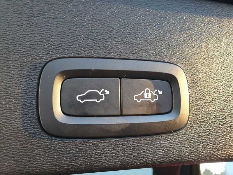 More views of Volvo C40