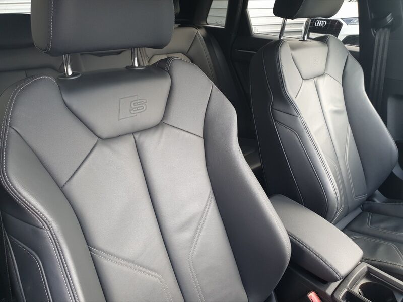 More views of Audi Q3