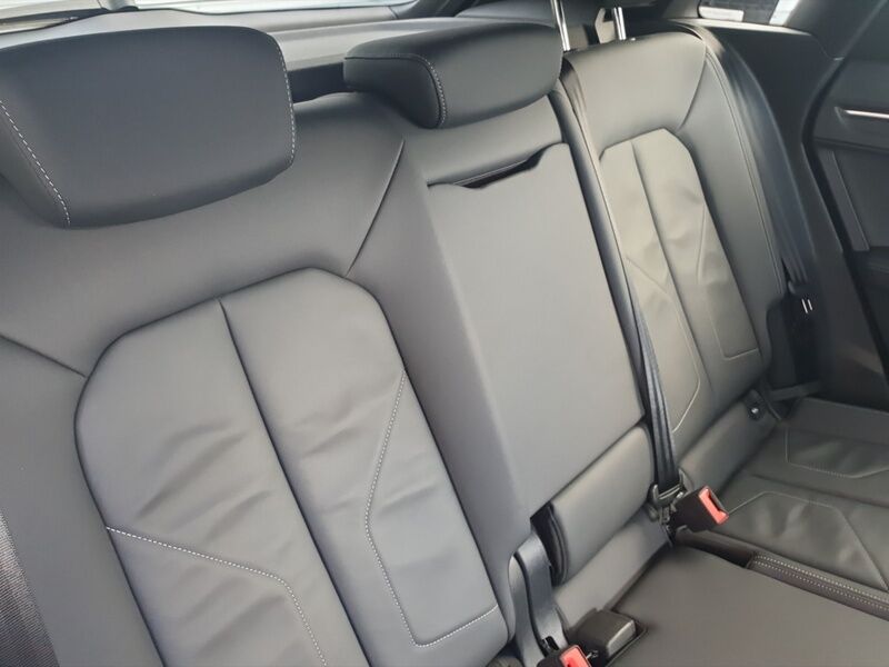 More views of Audi Q3