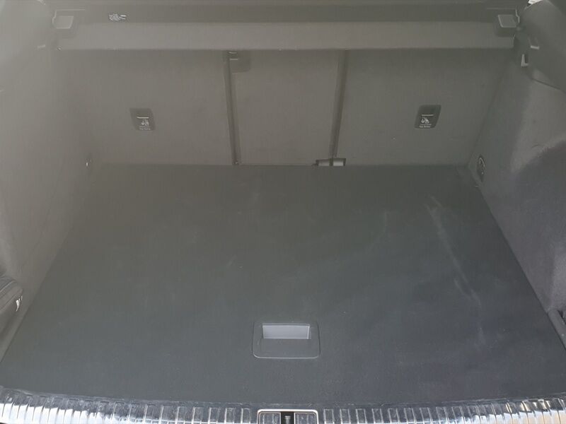 More views of Audi Q3