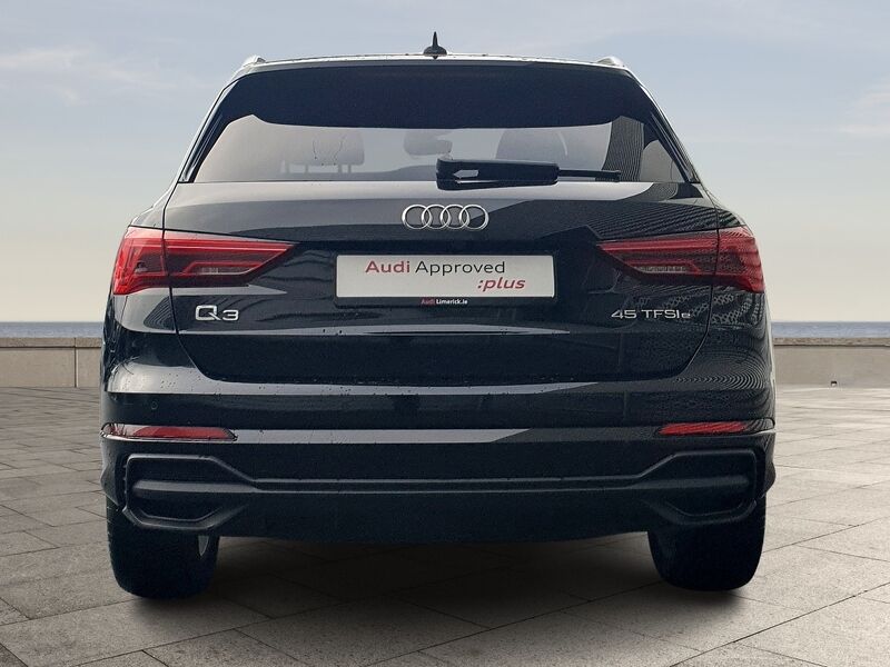 More views of Audi Q3