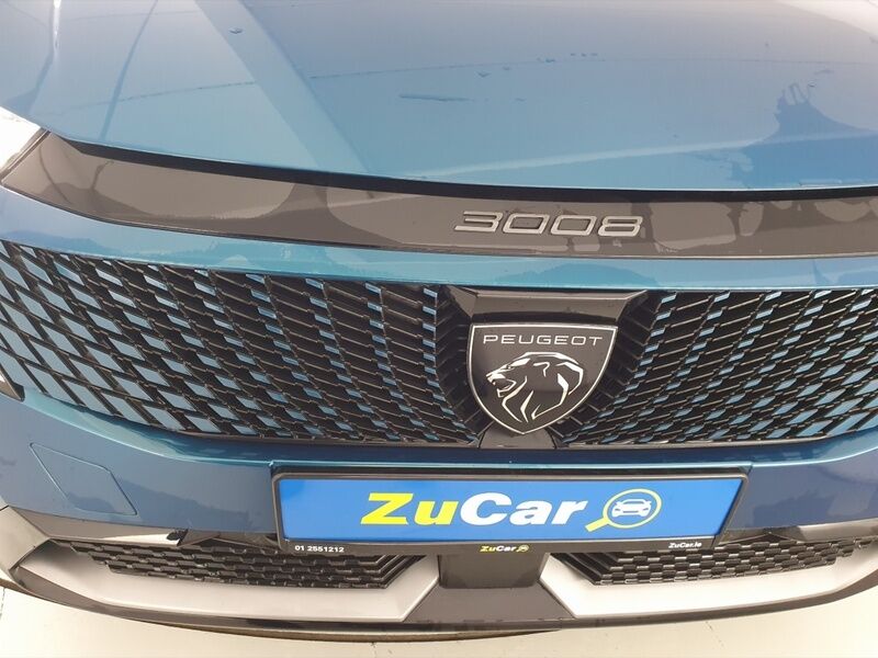 More views of Peugeot 3008