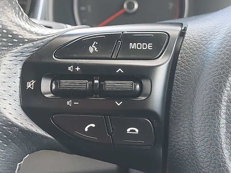 More views of Kia Stonic