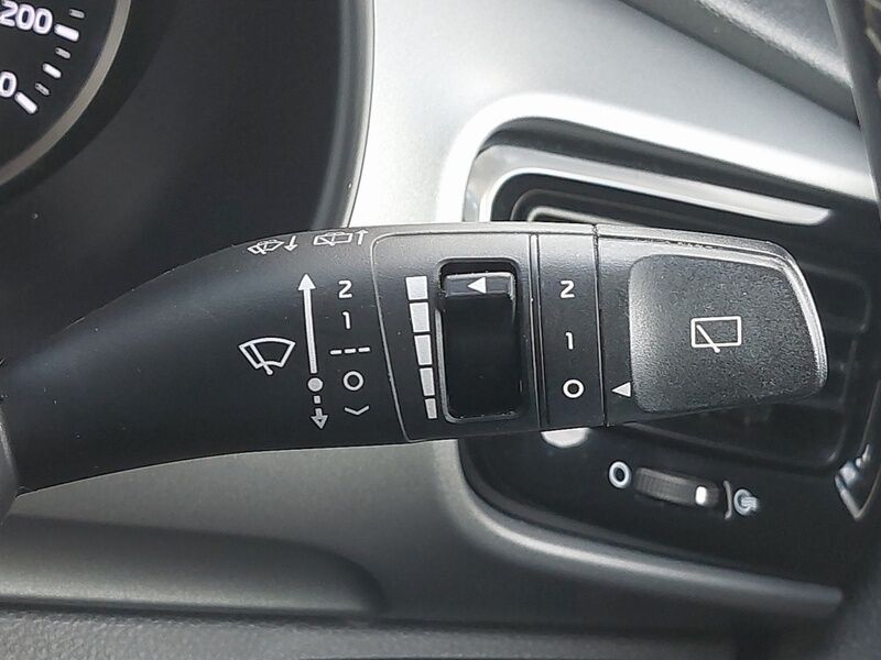 More views of Kia Stonic