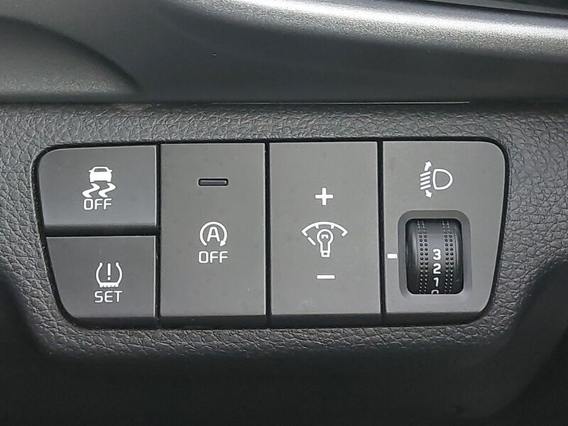 More views of Kia Stonic