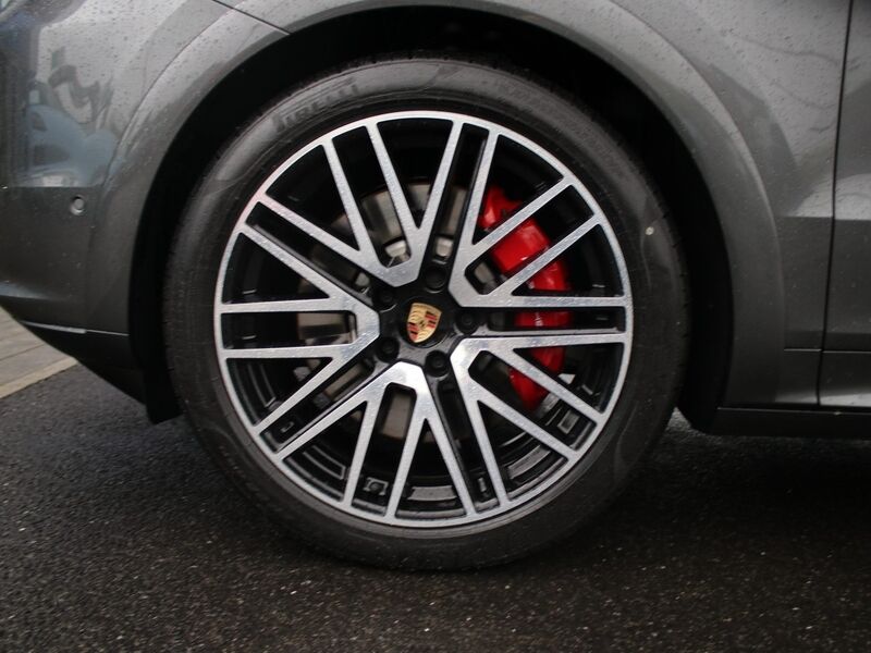 More views of Porsche Cayenne