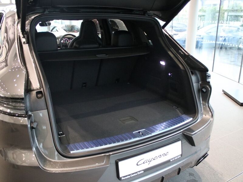 More views of Porsche Cayenne