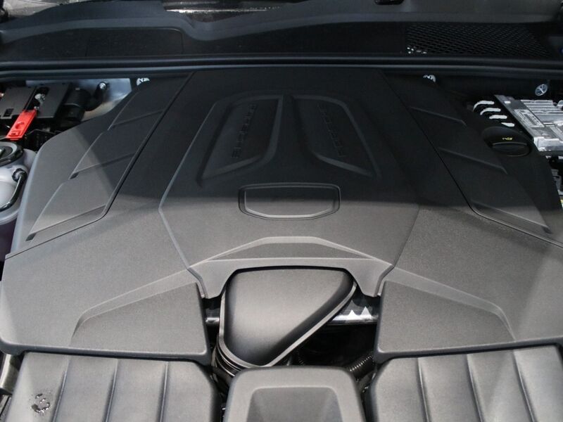 More views of Porsche Cayenne