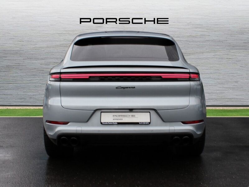 More views of Porsche Cayenne