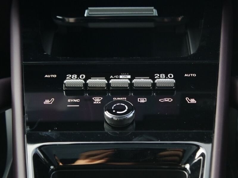 More views of Porsche Cayenne