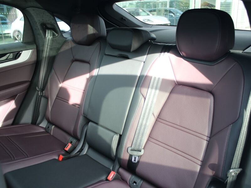 More views of Porsche Cayenne