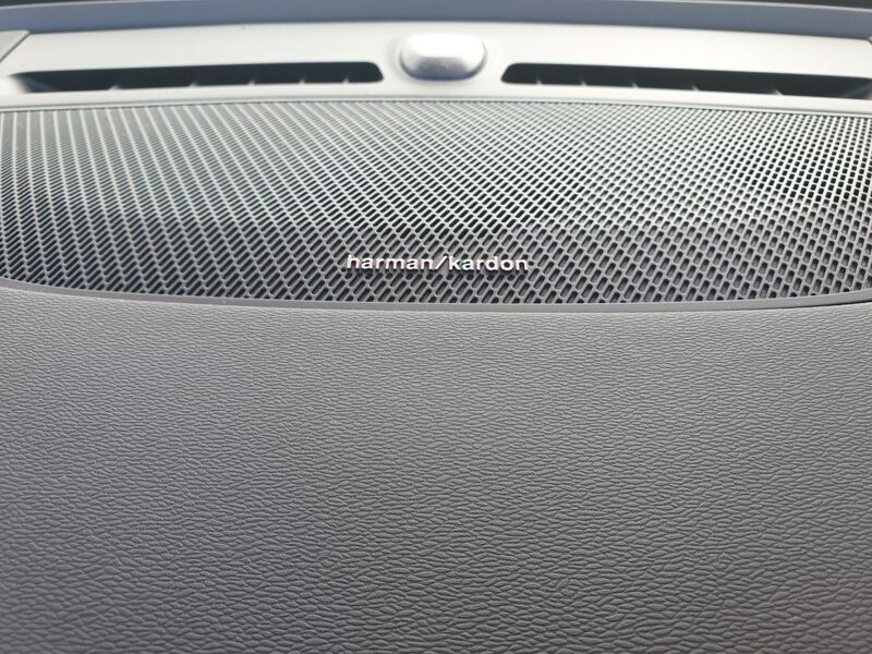 More views of Volvo XC40