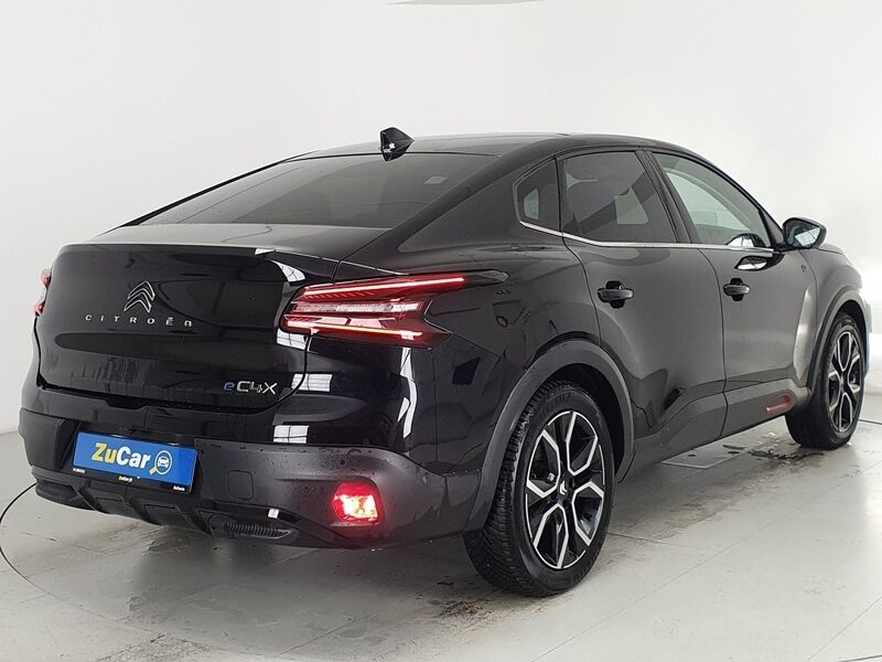 More views of Citroen E-C4 X 