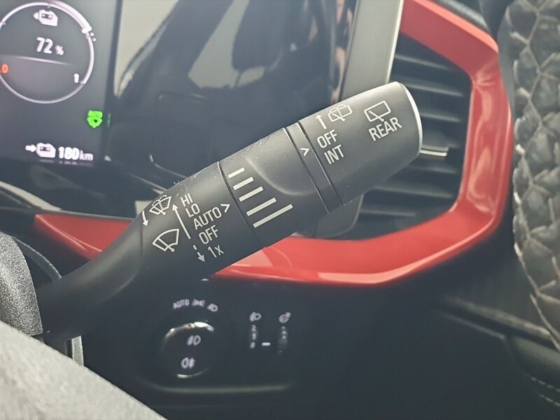 More views of Opel Mokka