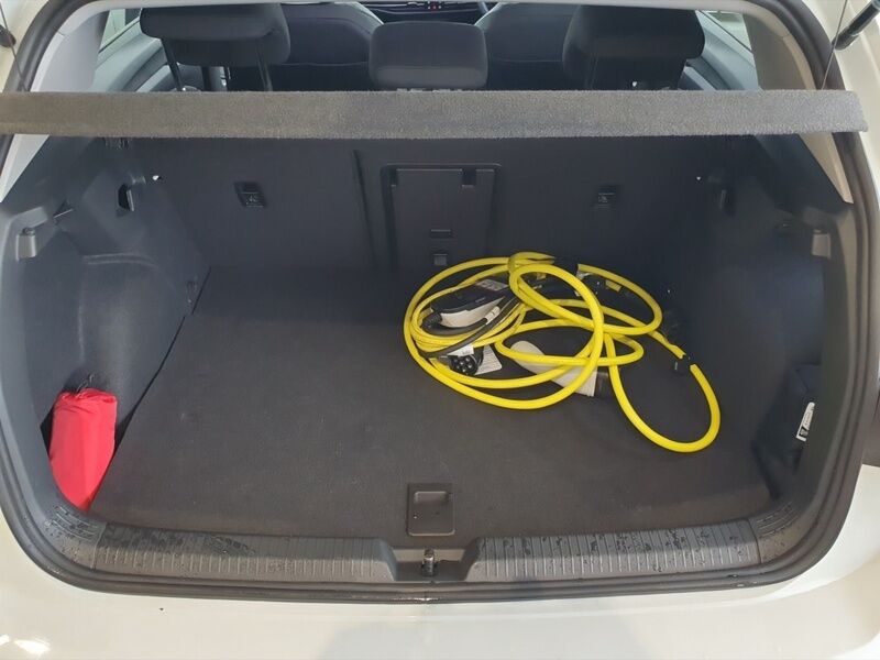 More views of Volkswagen Golf