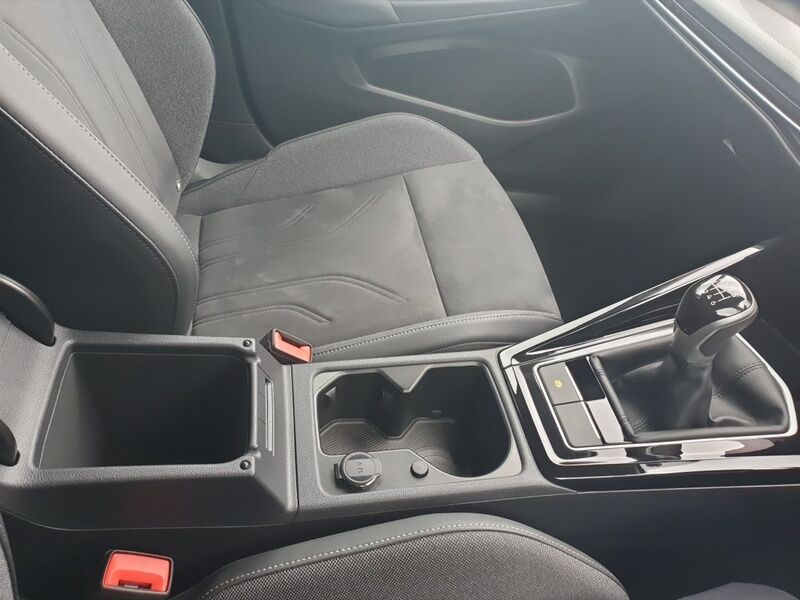 More views of Volkswagen Golf