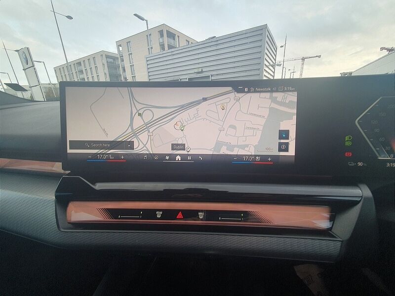 More views of BMW i5