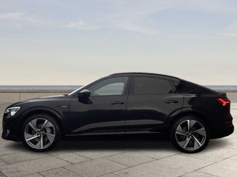 More views of Audi e-tron