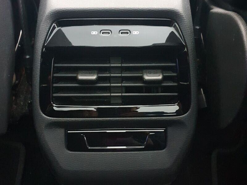 More views of Volkswagen ID.4