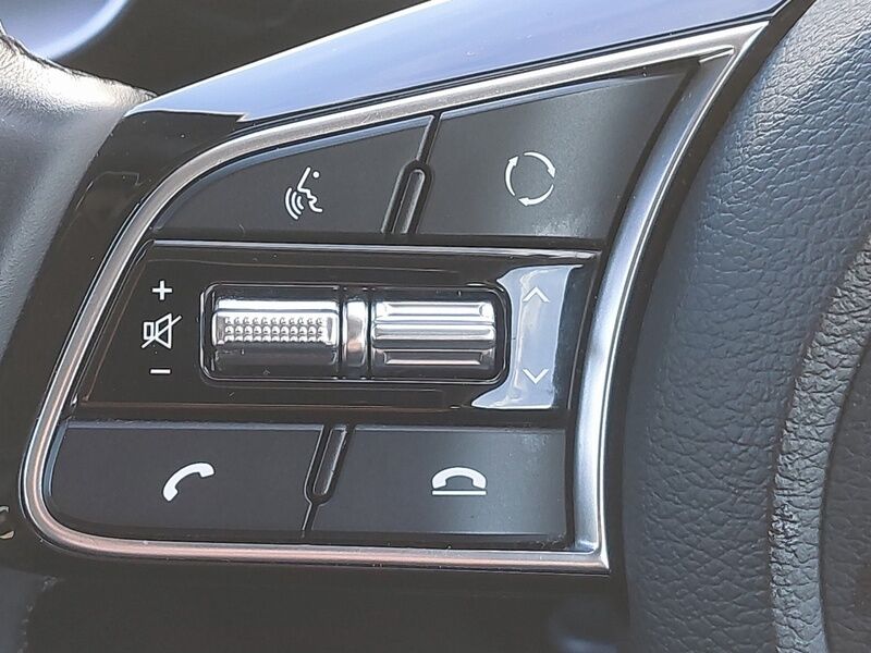 More views of Kia XCeed