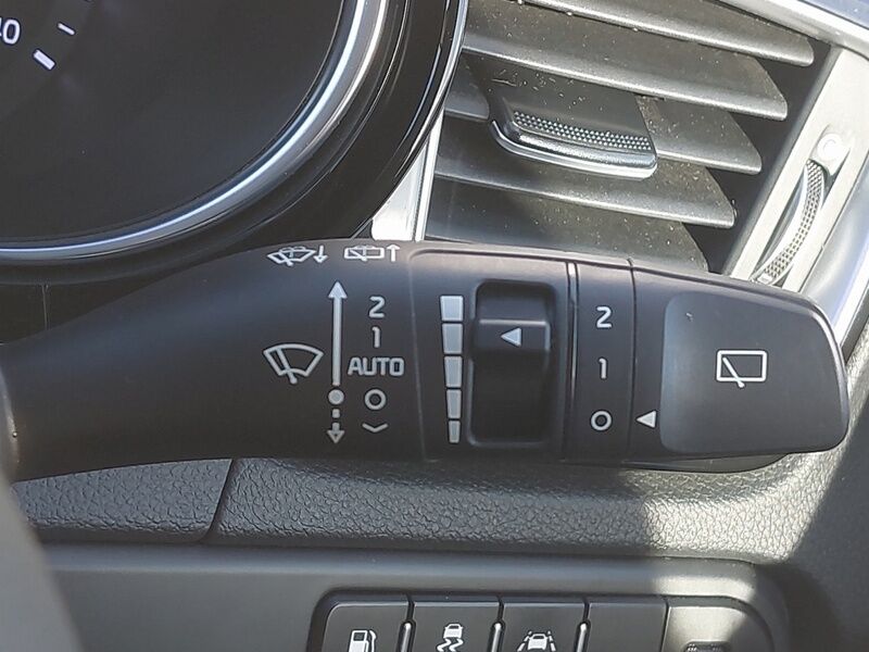 More views of Kia XCeed