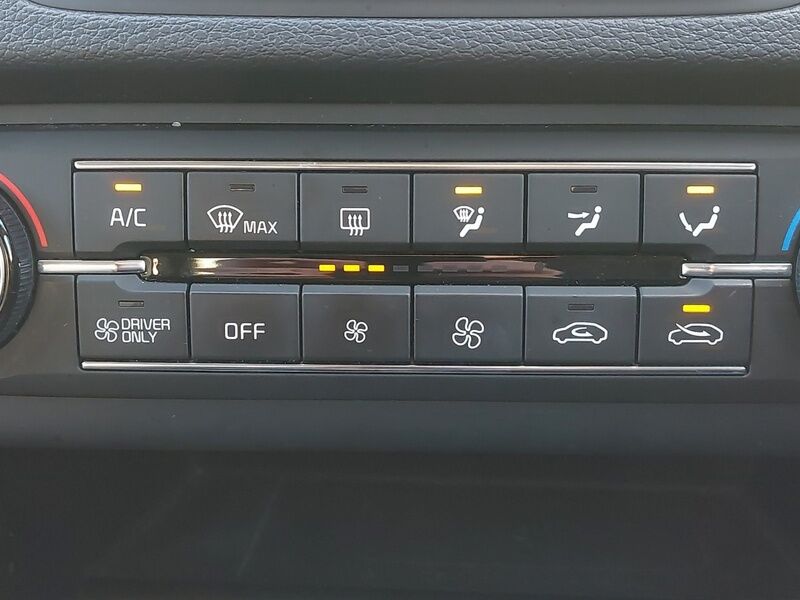 More views of Kia XCeed