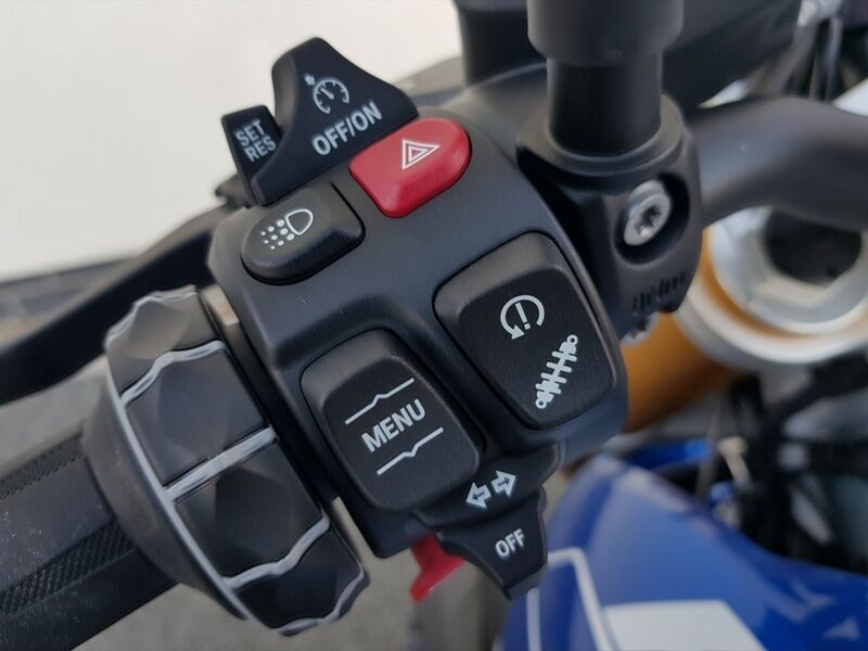 More views of BMW R 1250