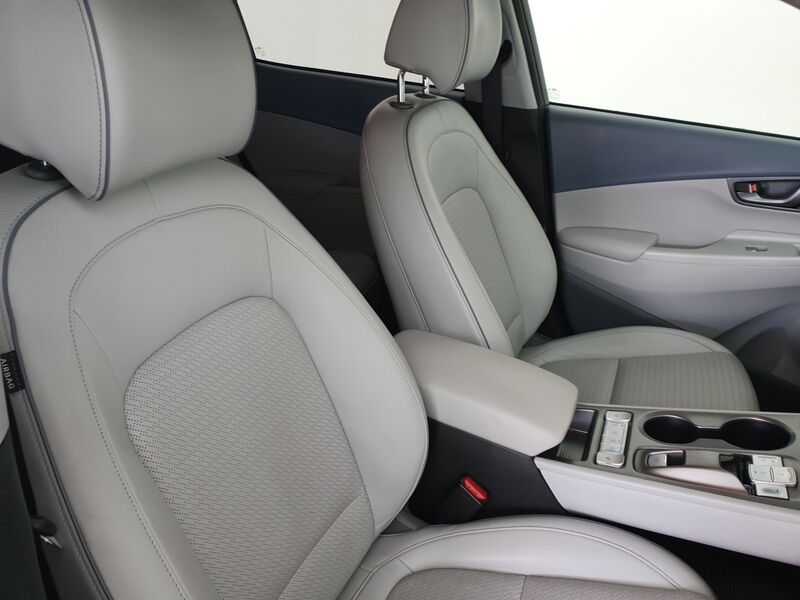 More views of Hyundai KONA