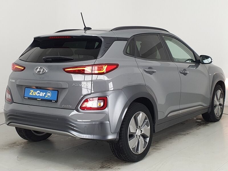 More views of Hyundai KONA