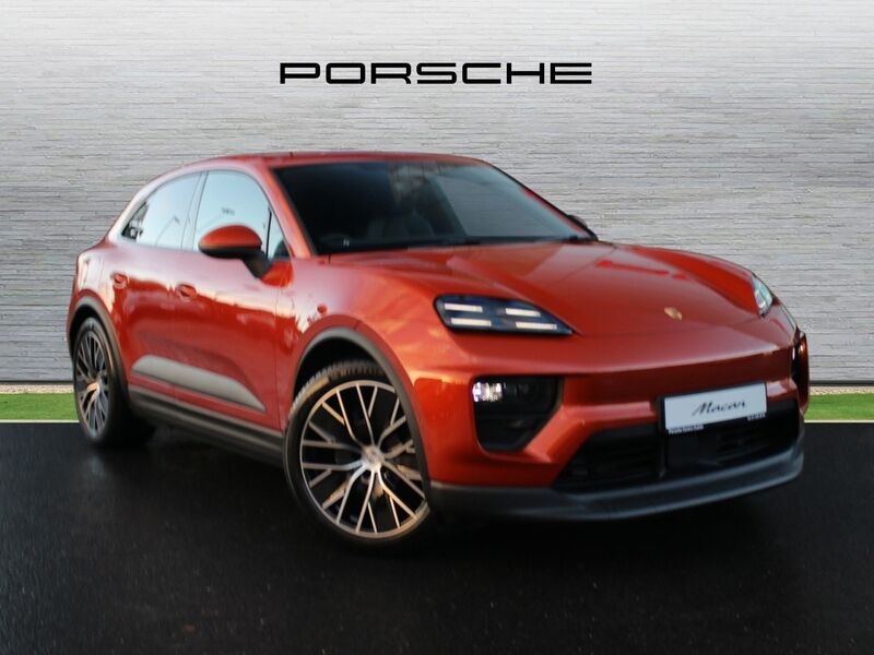 More views of Porsche Macan