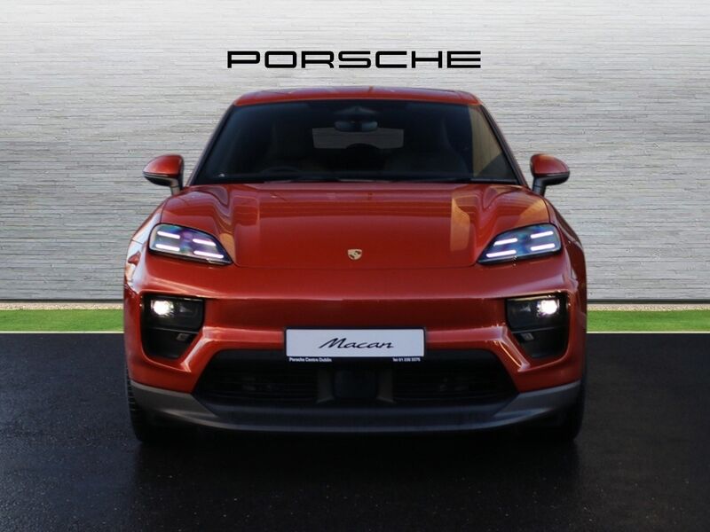 More views of Porsche Macan