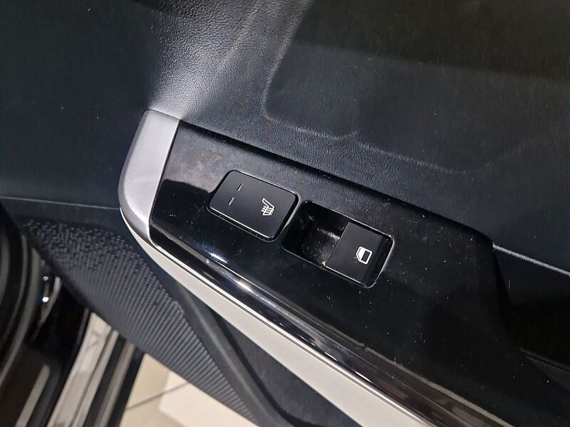 More views of Kia EV6