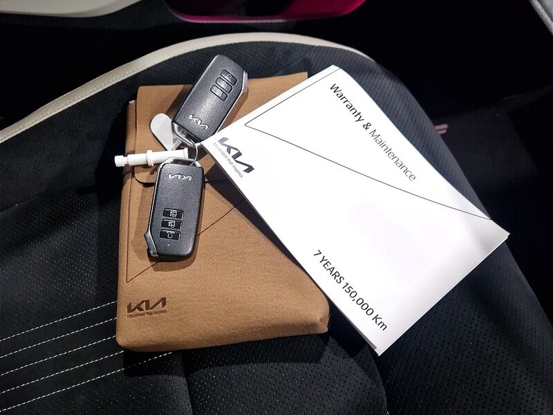 More views of Kia EV6