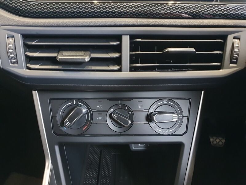 More views of Volkswagen Taigo