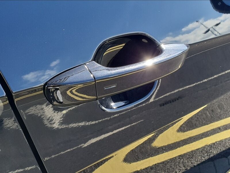 More views of Volkswagen T-Cross