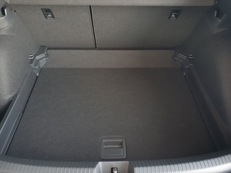 More views of Volkswagen Taigo