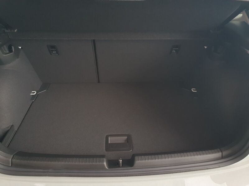 More views of Volkswagen Polo