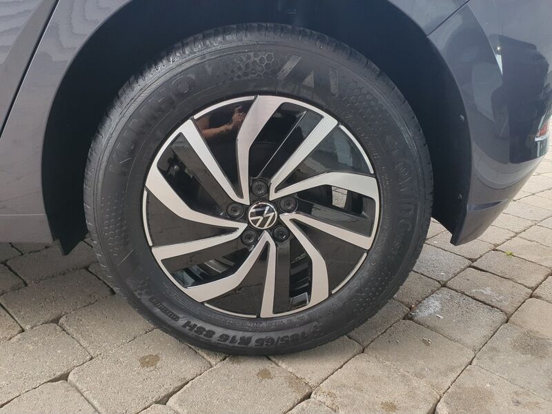 More views of Volkswagen Polo