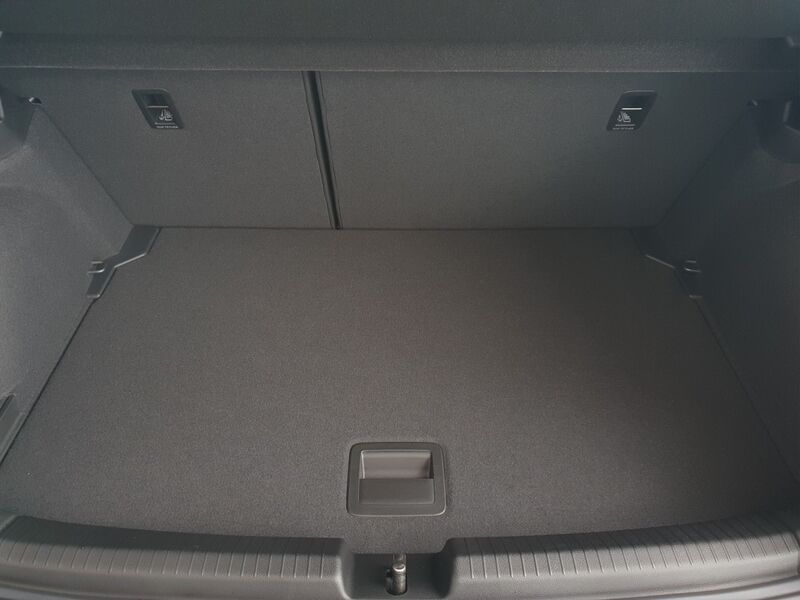 More views of Volkswagen Polo