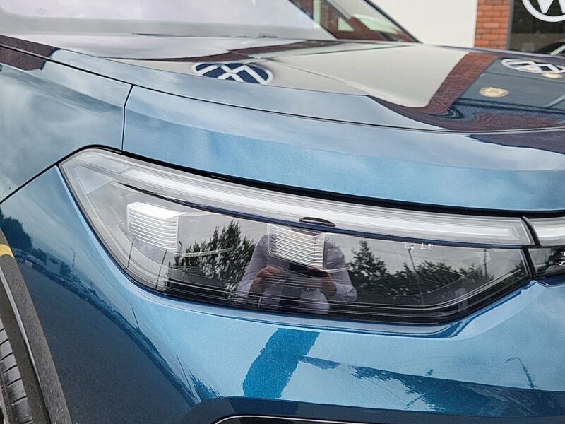 More views of Volkswagen Tayron