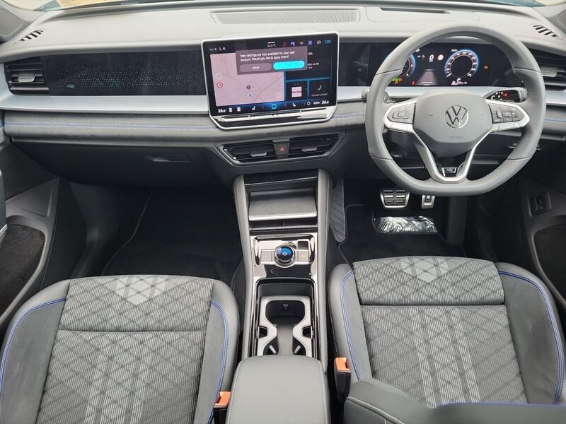 More views of Volkswagen Tayron